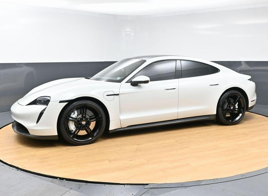 Porsche Taycan 2021