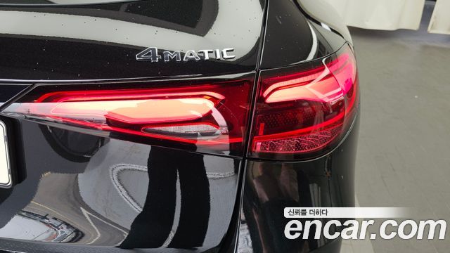 Mercedes-Benz GLC 2023
