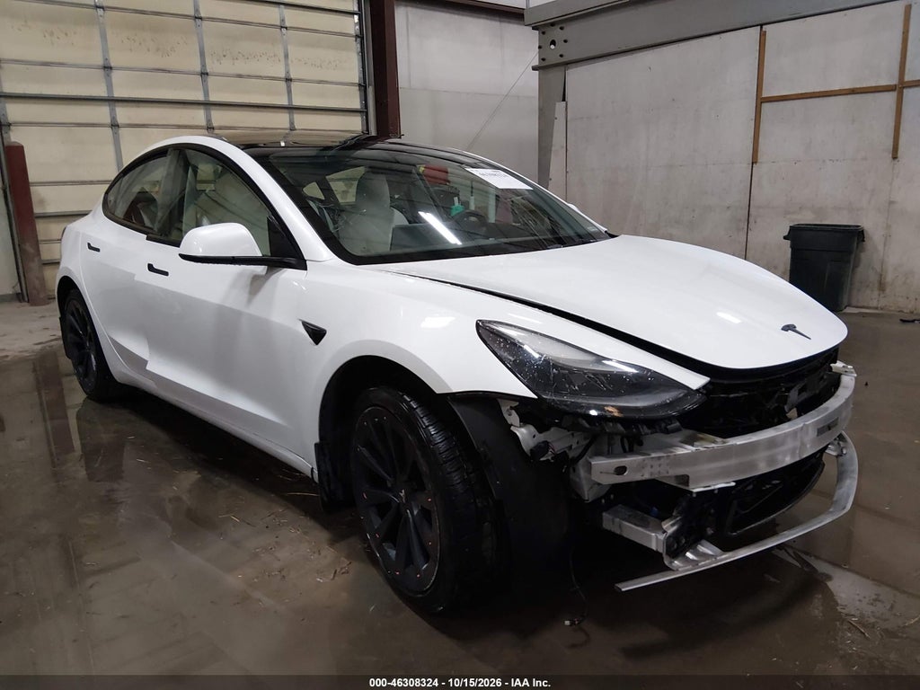 Tesla Model 3 2022
