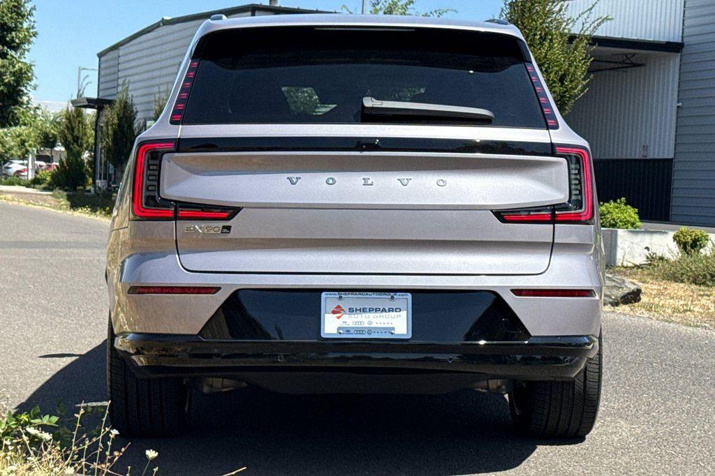 Volvo EX90 2026
