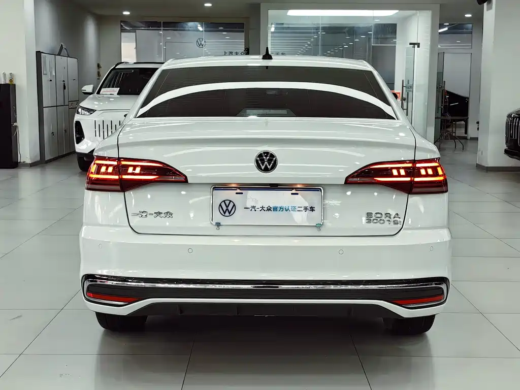 Volkswagen Bora 2023