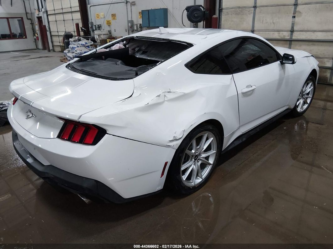 Ford Mustang 2024