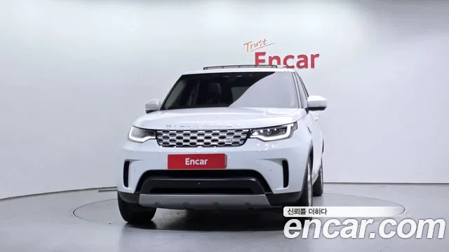 Land Rover Discovery 2022