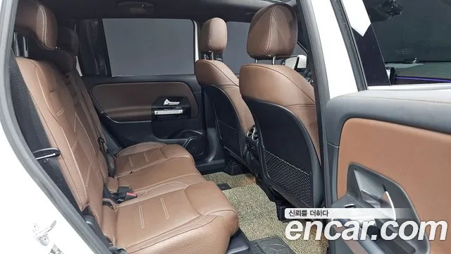 Mercedes-Benz GLB 2021