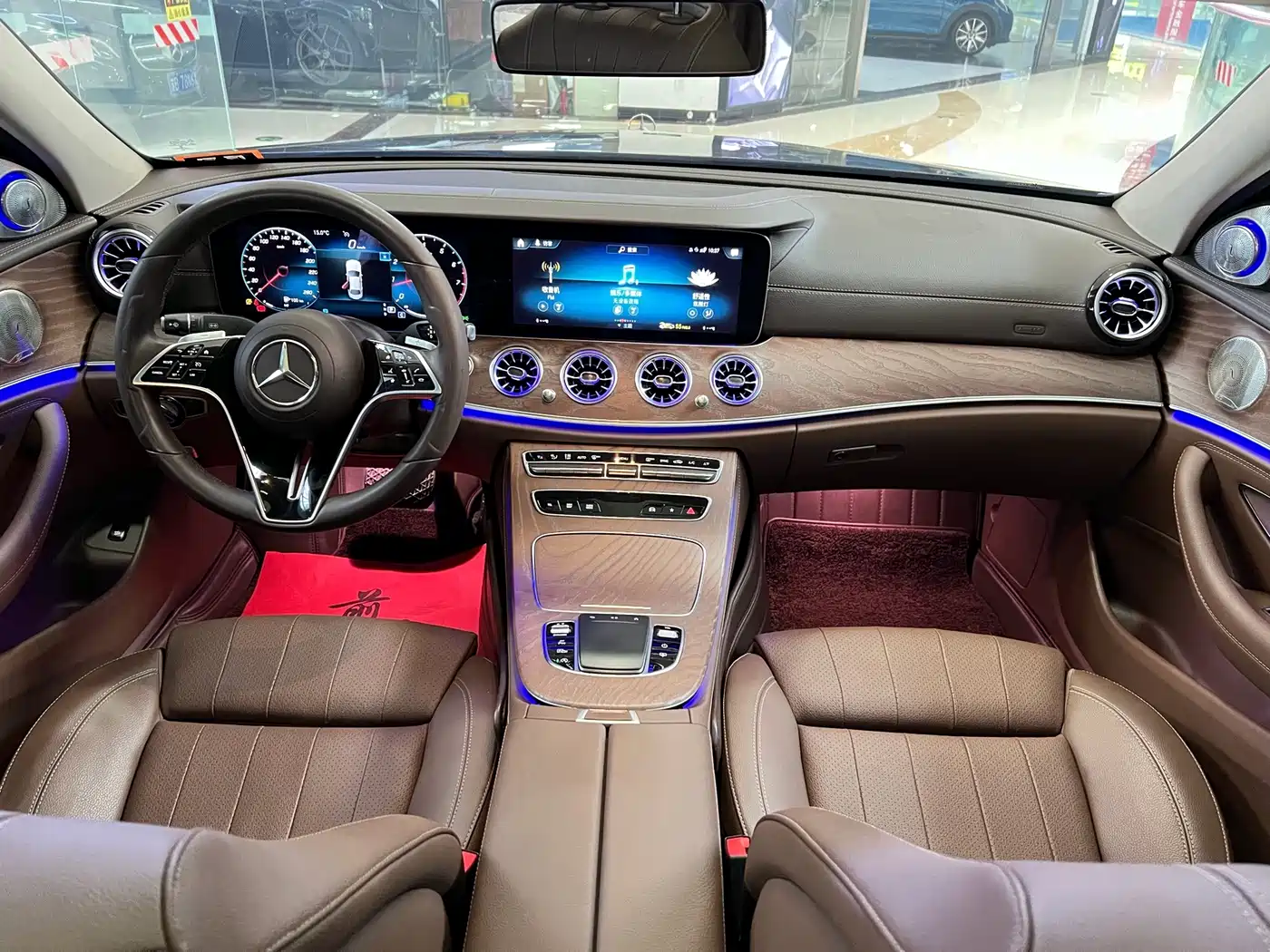 Mercedes-Benz E-Класс 2022