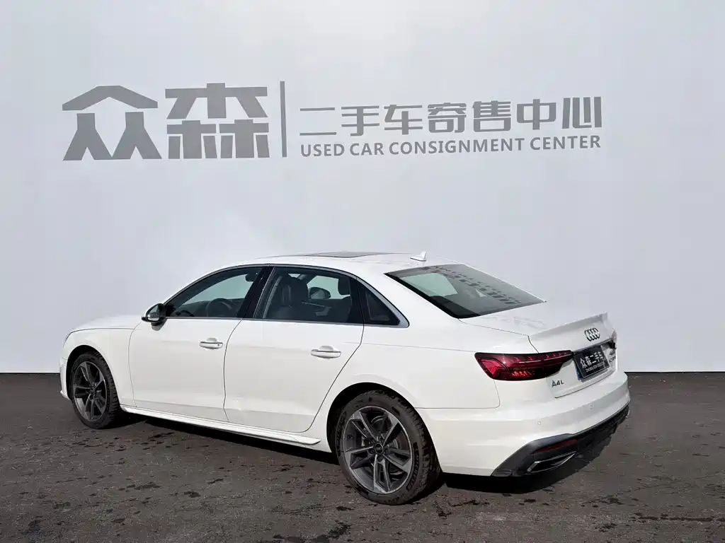 Audi A4 2022