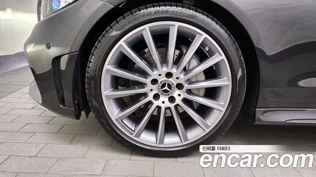 Mercedes-Benz C-Класс 2023