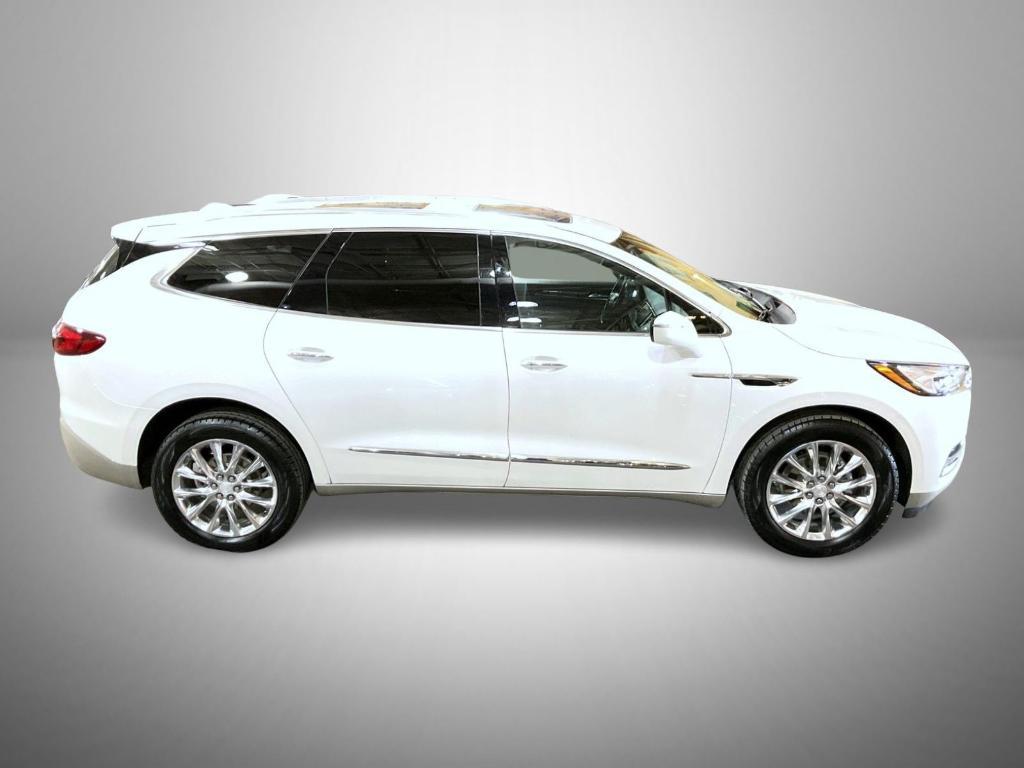 Buick Enclave 2021