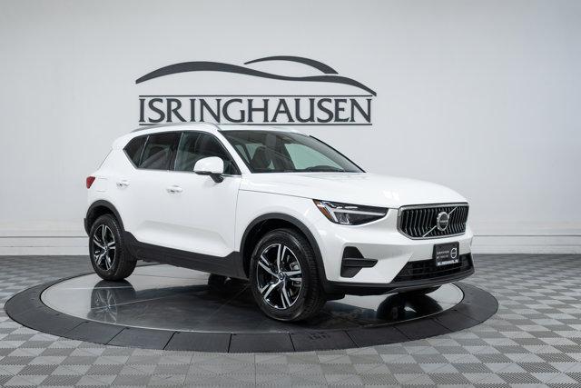 Volvo XC40 2025
