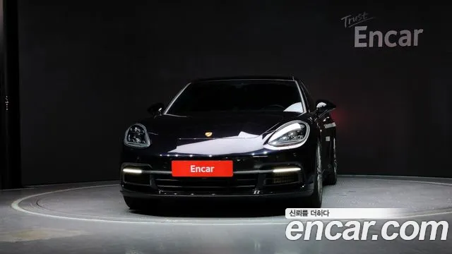 Porsche Panamera 2020