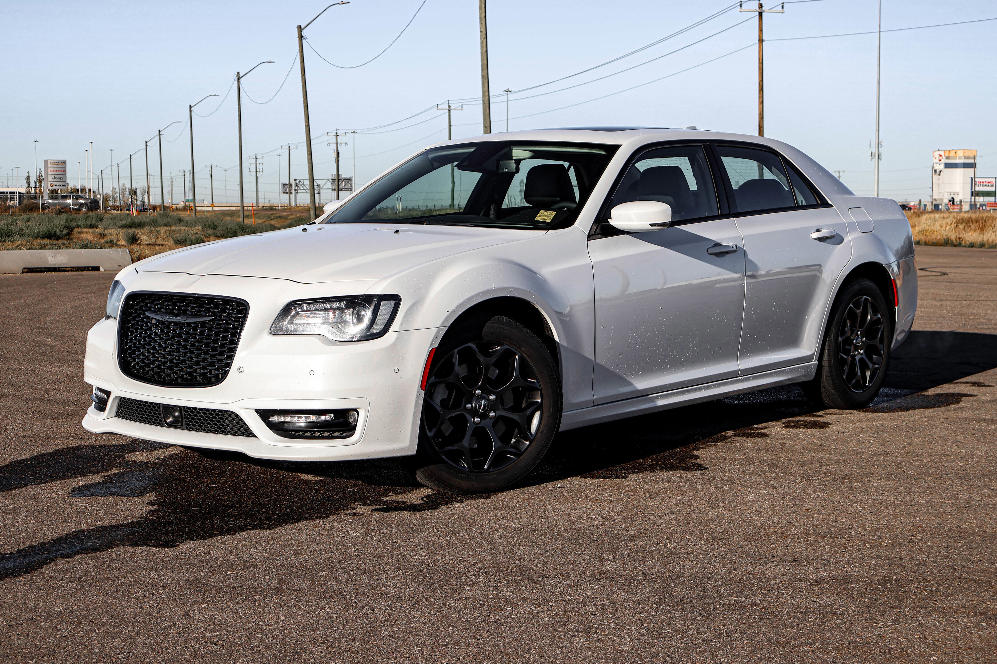 Chrysler 300 2023