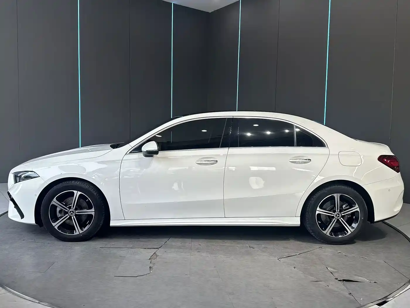 Mercedes-Benz A-Класс 2024