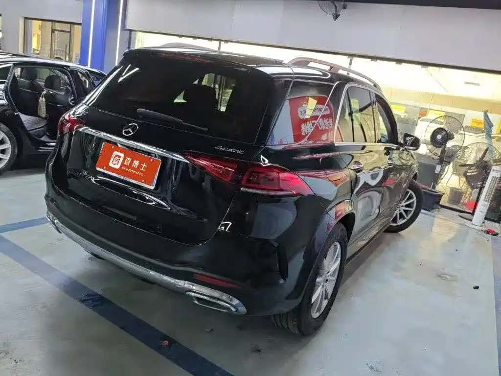 Mercedes-Benz GLE 2021