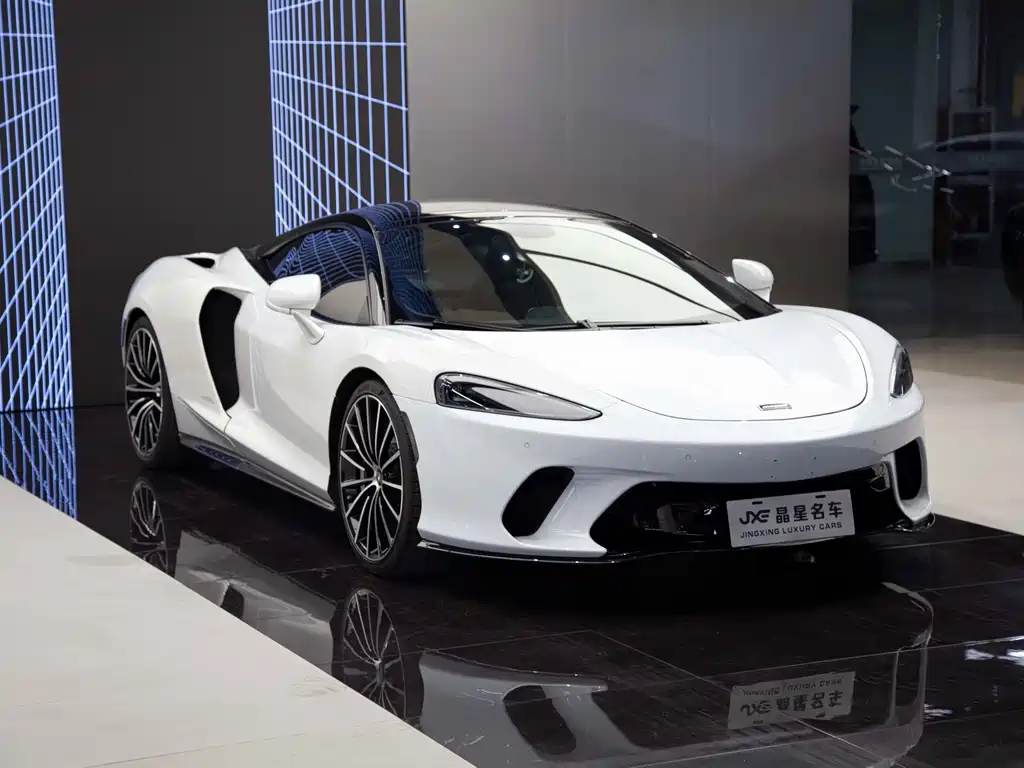 McLaren GT 2023