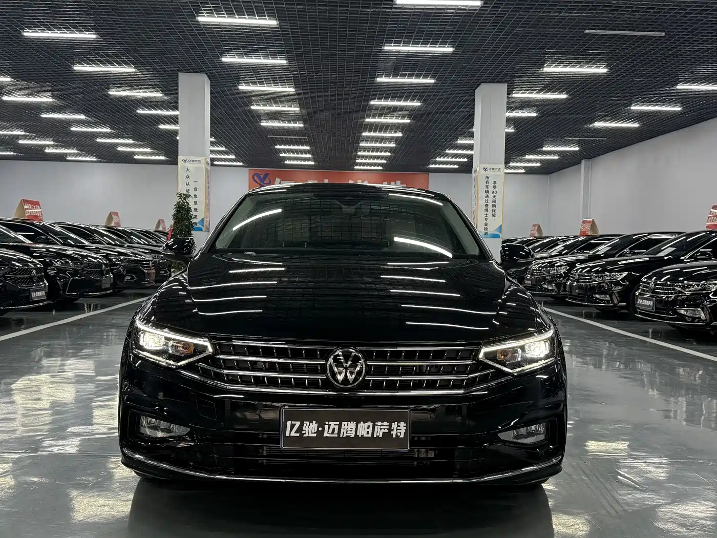 Volkswagen Magotan 2025