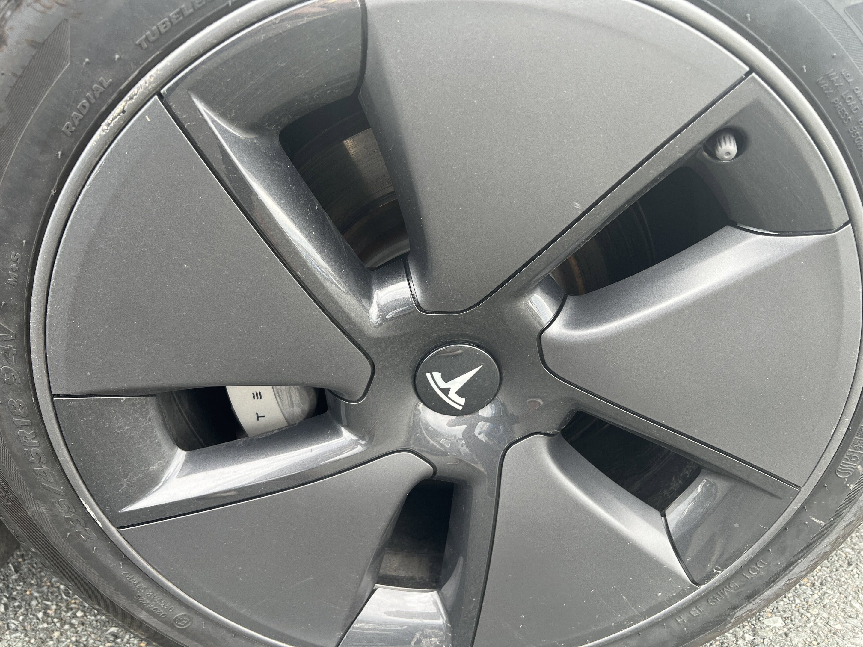 Tesla Model 3 2023
