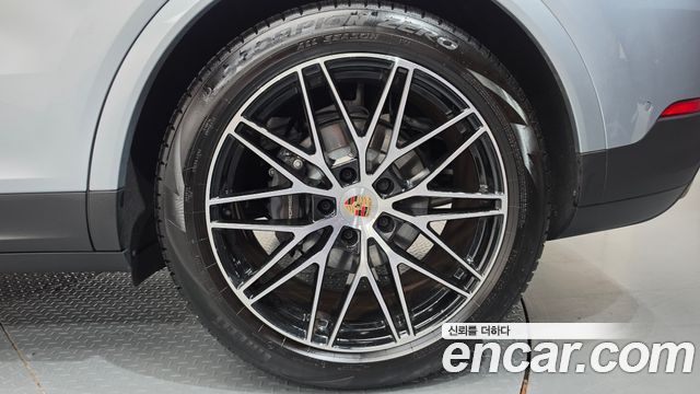 Porsche Cayenne 2025