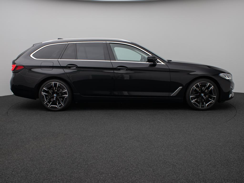 BMW 520 2023