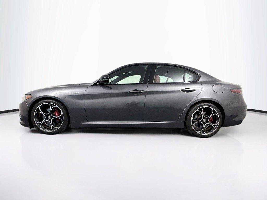 Alfa Romeo Giulia 2024