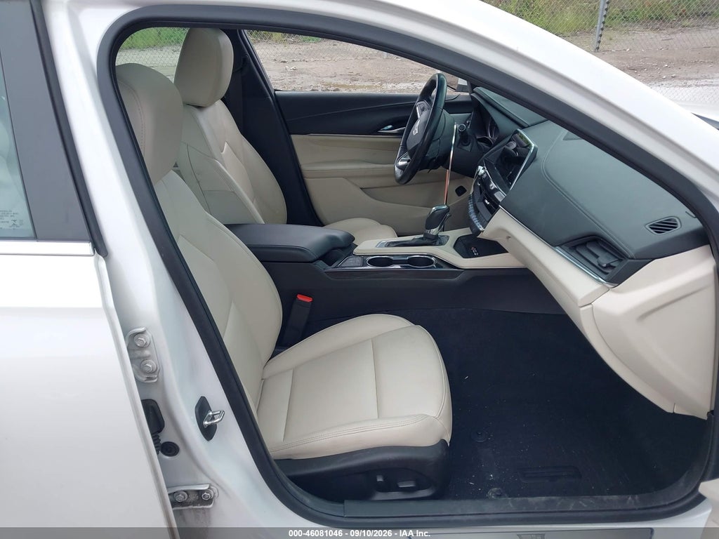Cadillac CT4 2021