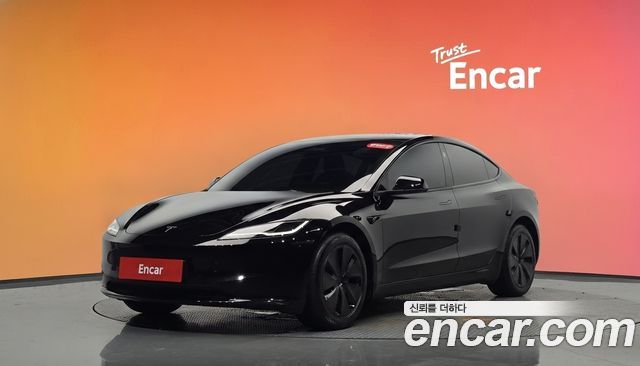 Tesla Model 3 2025