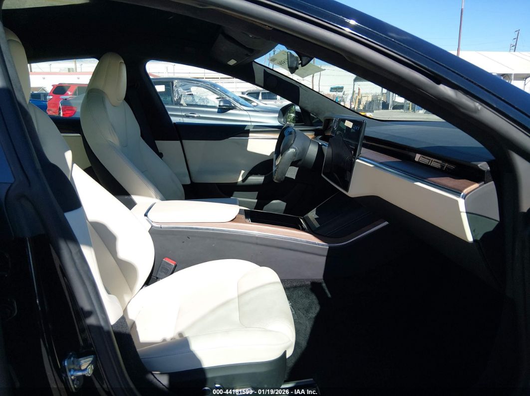 Tesla Model S 2022