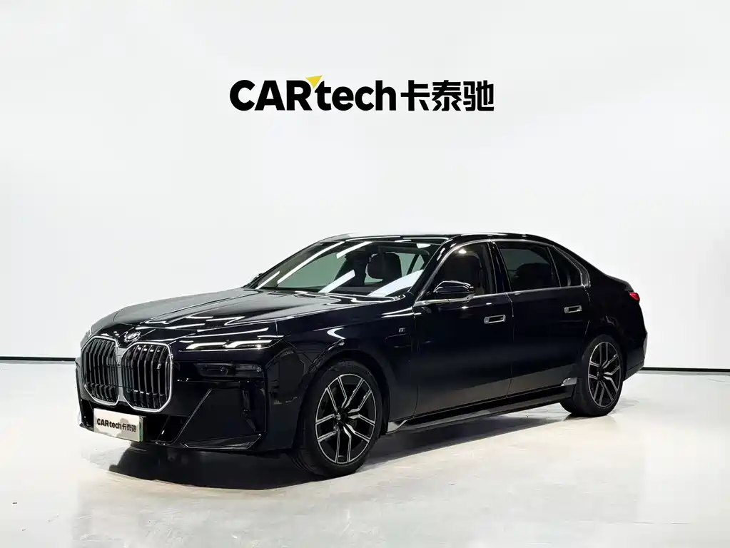 BMW i7 2024