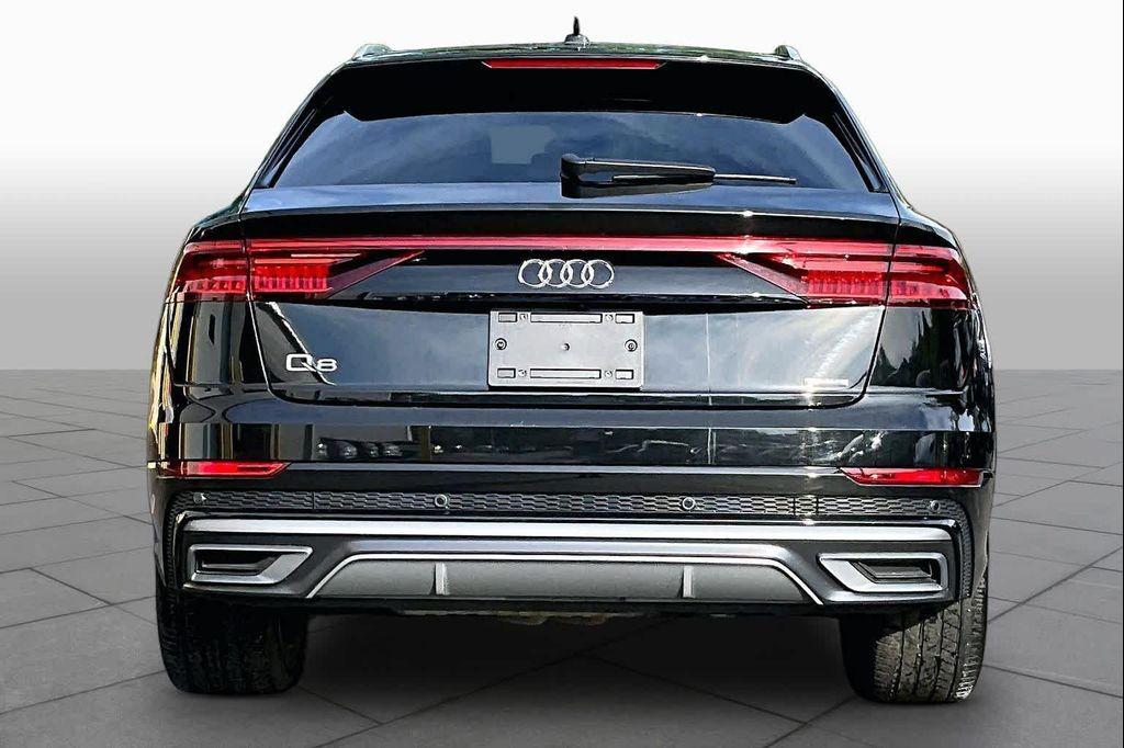 Audi Q8 2023