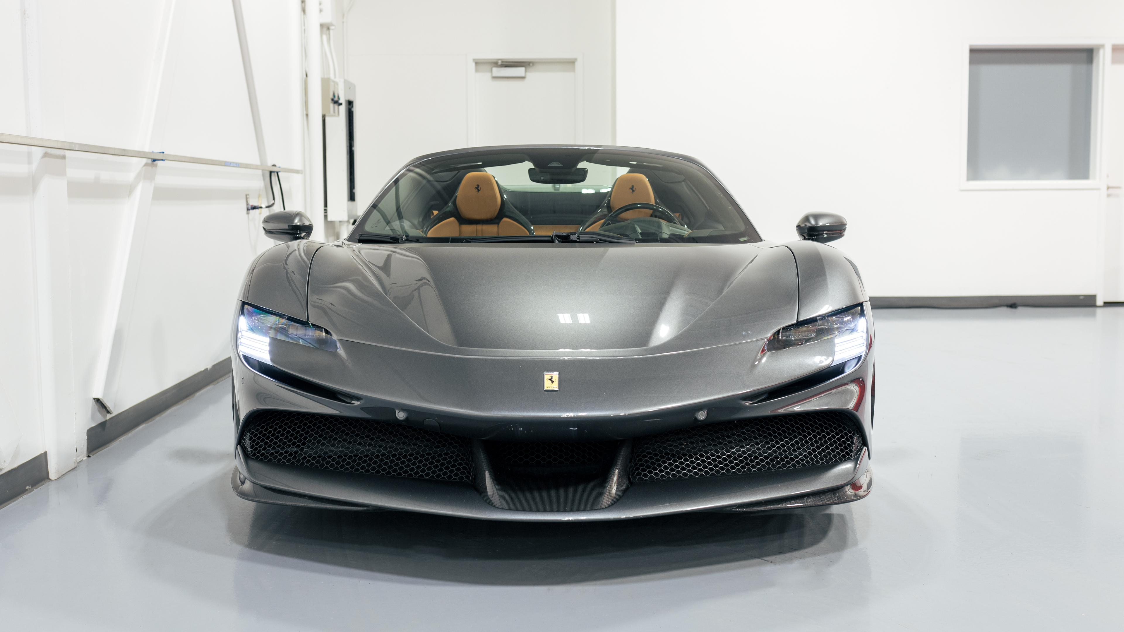 Ferrari SF90 2024