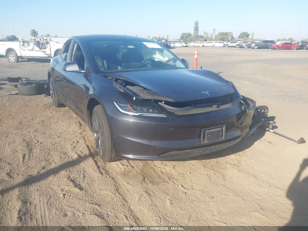 Tesla Model 3 2024