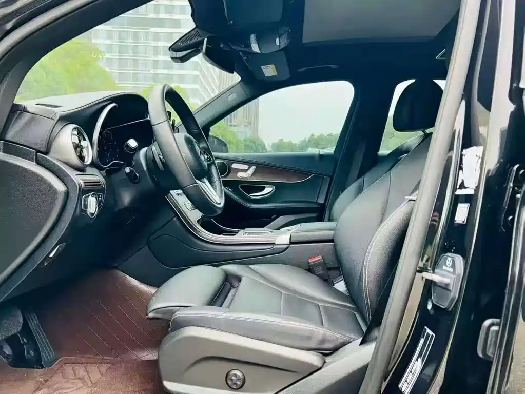 Mercedes-Benz GLC 2022