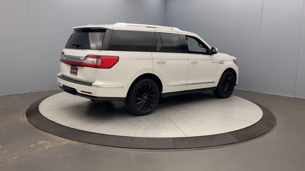 Lincoln Navigator 2021