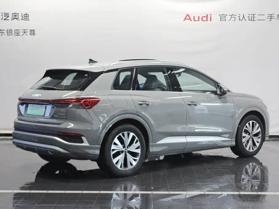 Audi Q4 e-tron 2025