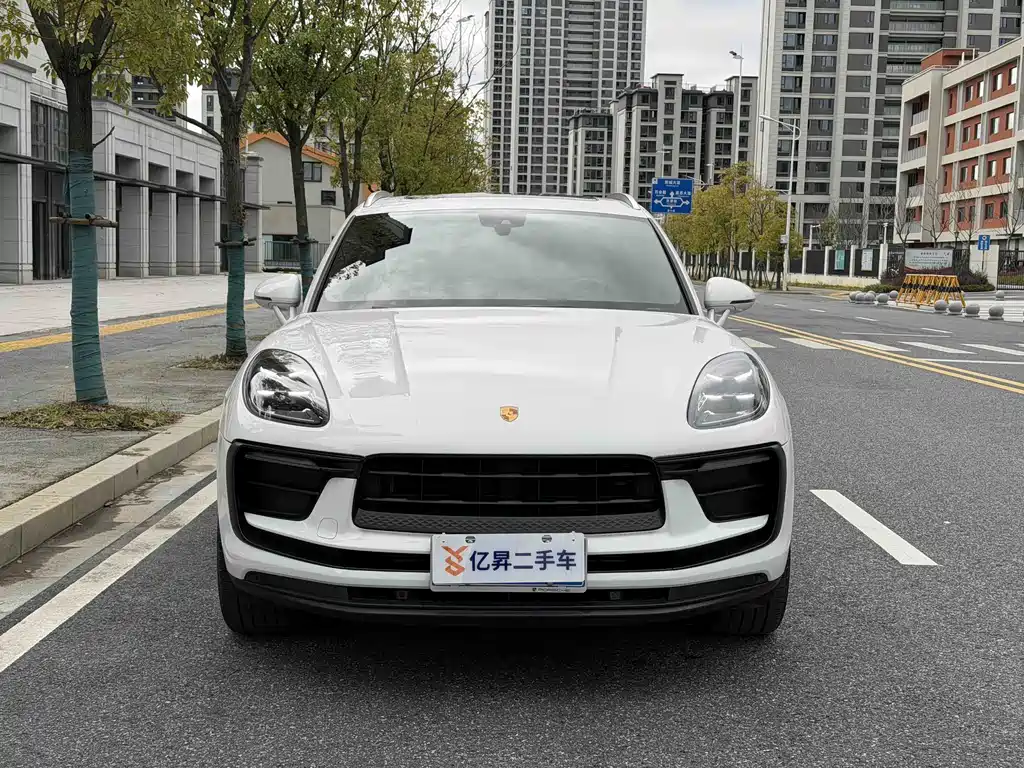 Porsche Macan 2024