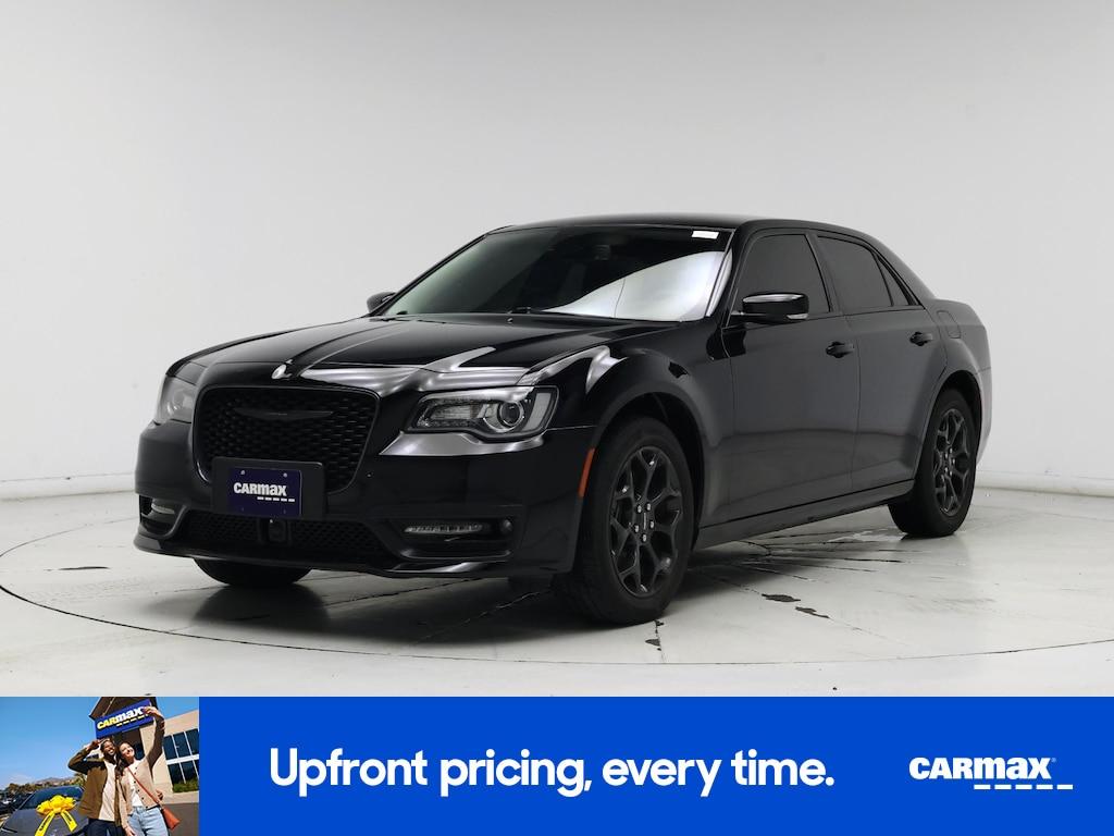 Chrysler 300 2022