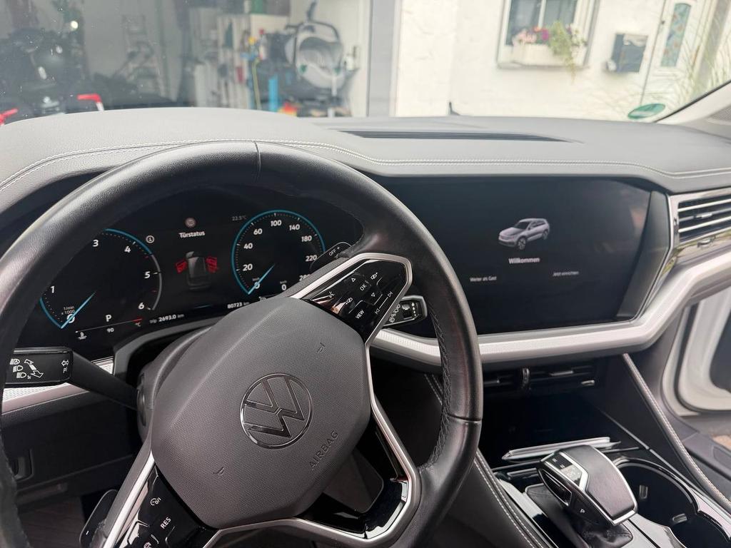 Volkswagen Touareg 2024