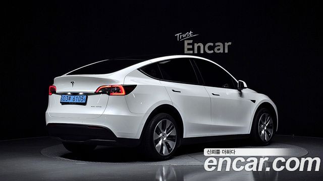 Tesla Model Y 2022