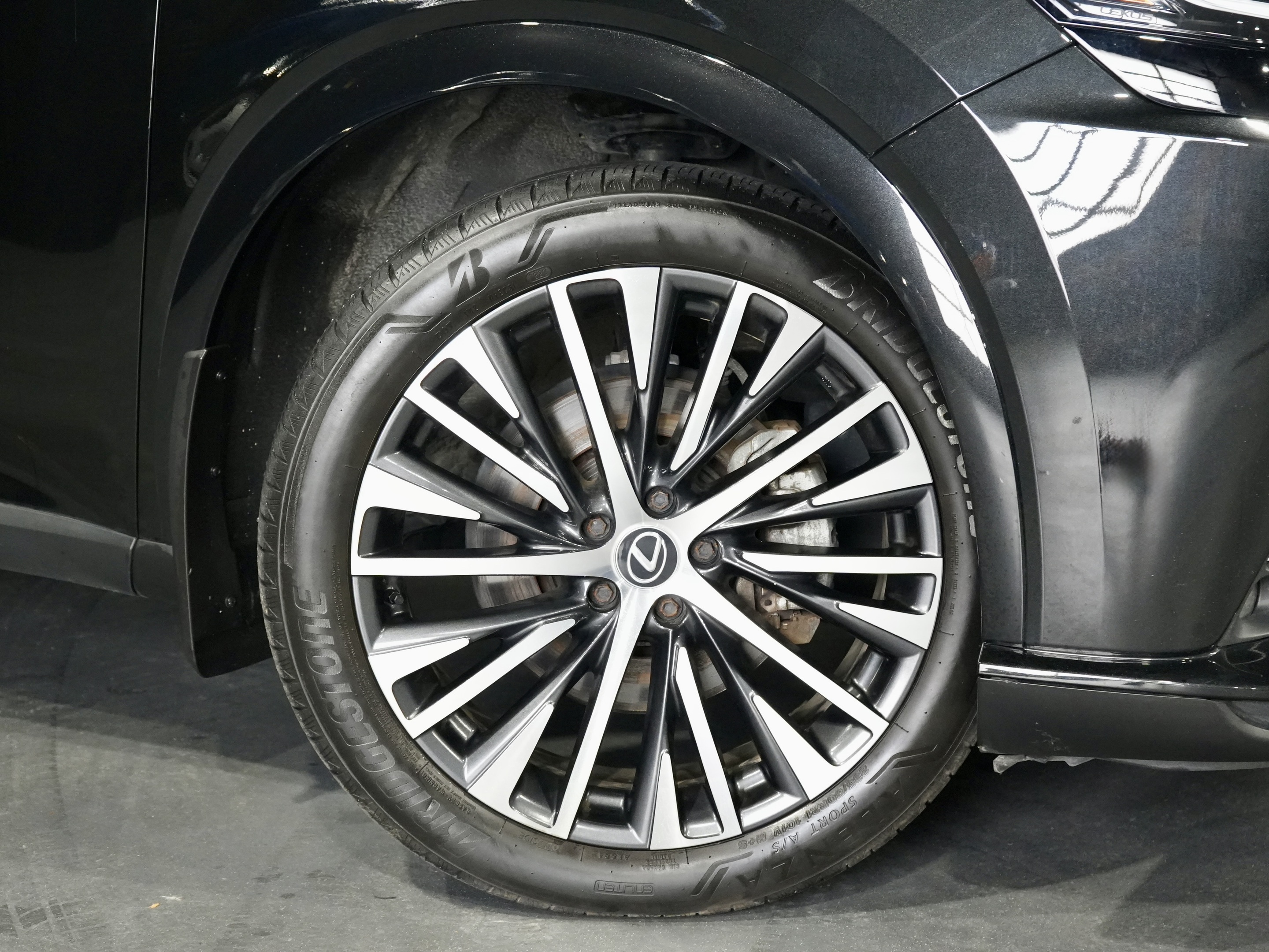 Lexus RX 2023