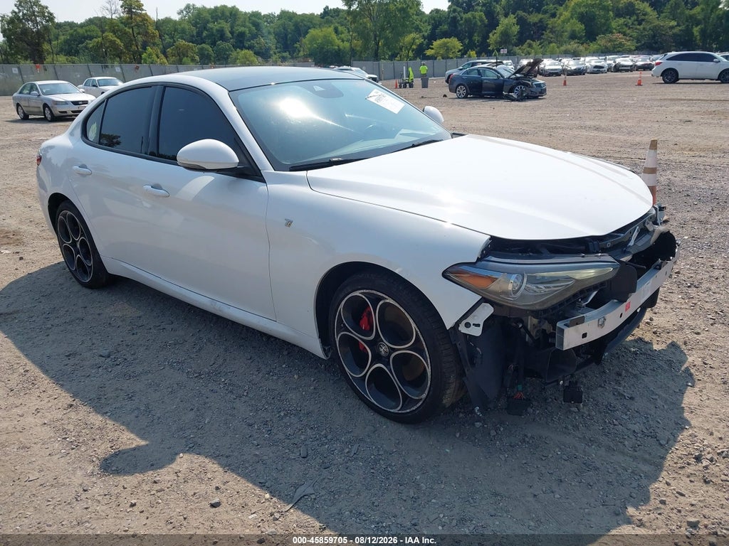 Alfa Romeo Giulia 2022