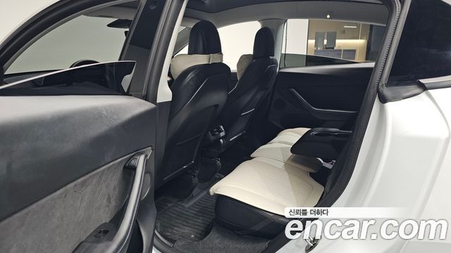 Tesla Model Y 2021