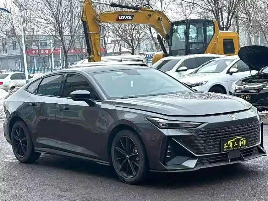 Changan UNI-V 2022