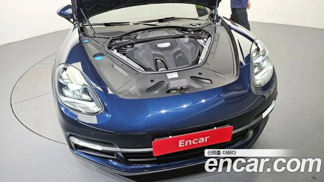 Porsche Panamera 2020