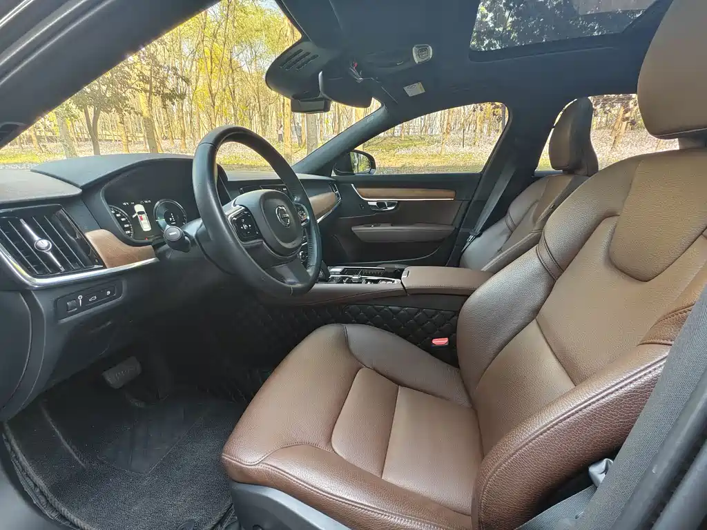 Volvo S90 2021