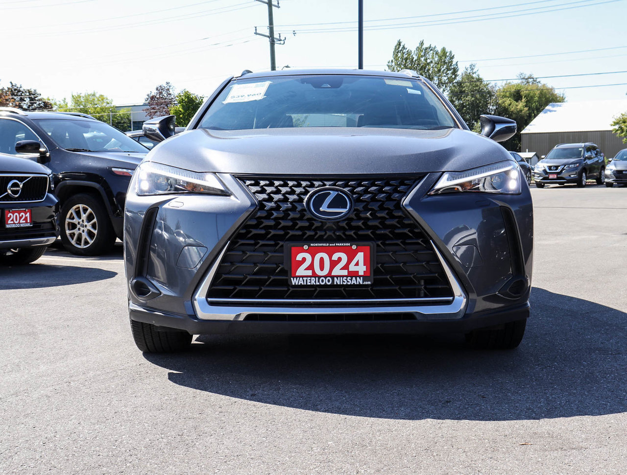Lexus UX 2024
