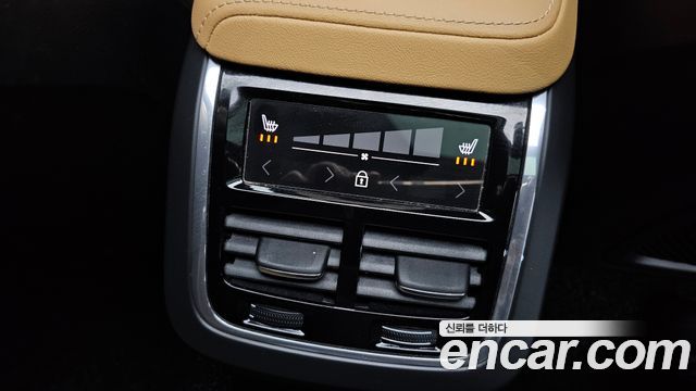 Volvo V60 2023