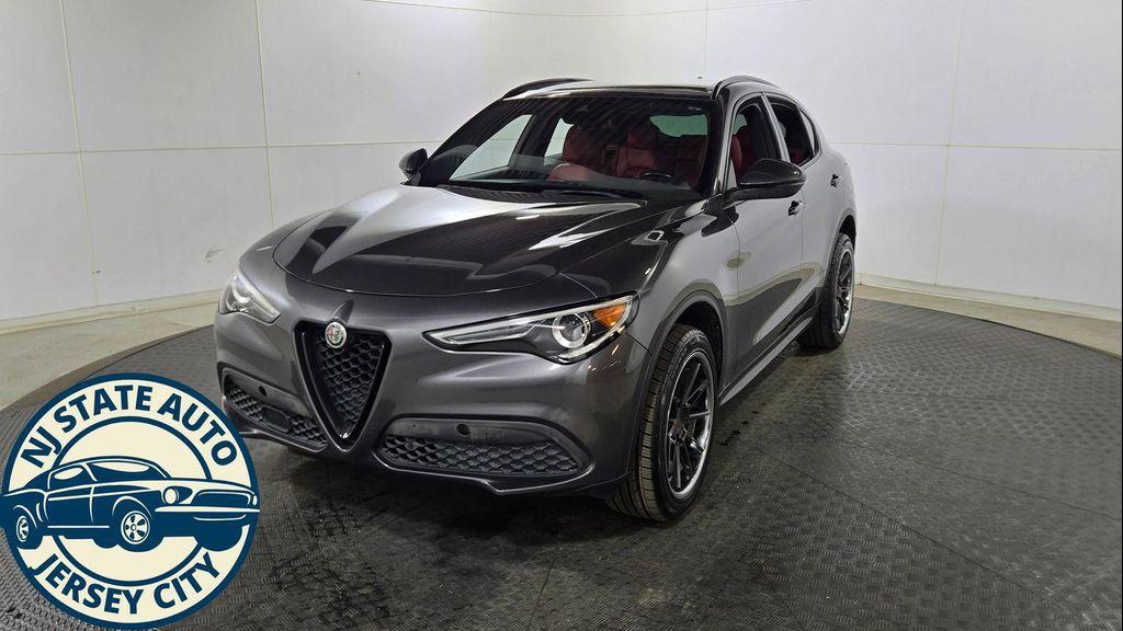 Alfa Romeo Stelvio 2022