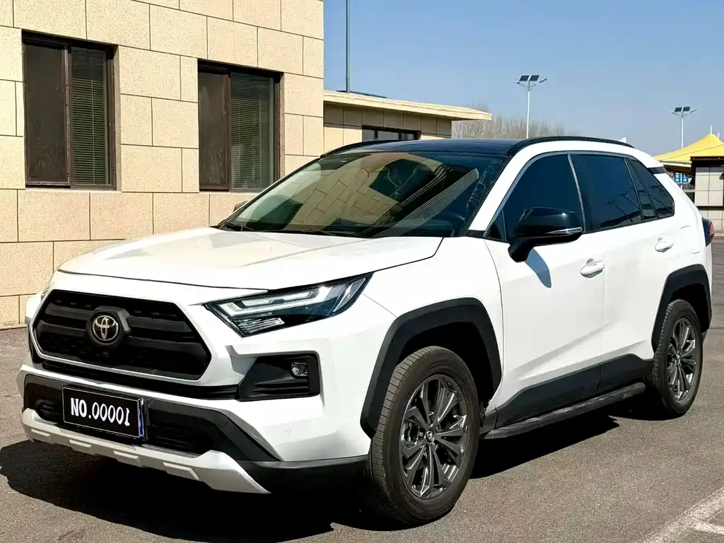 Toyota RAV4 2024