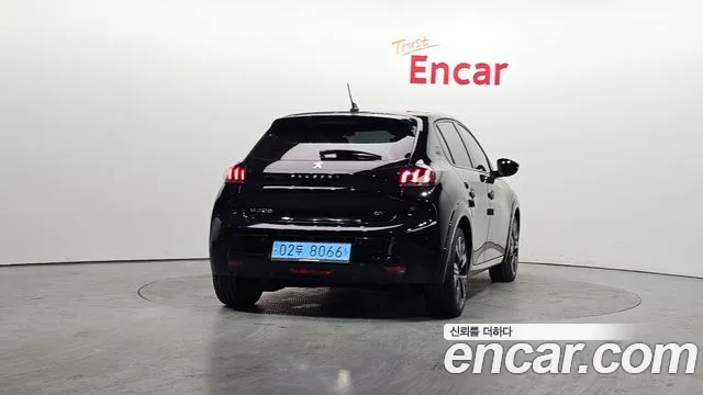 Peugeot 208 2023
