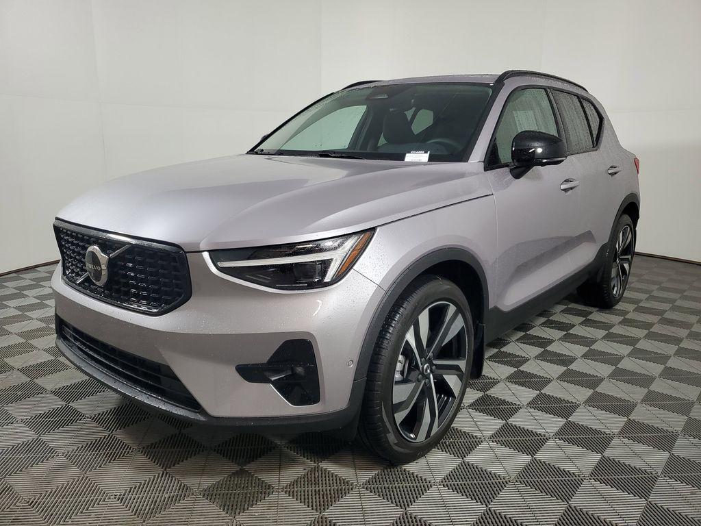 Volvo XC40 2026