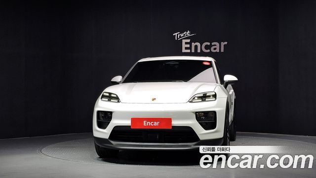 Porsche Macan 2025